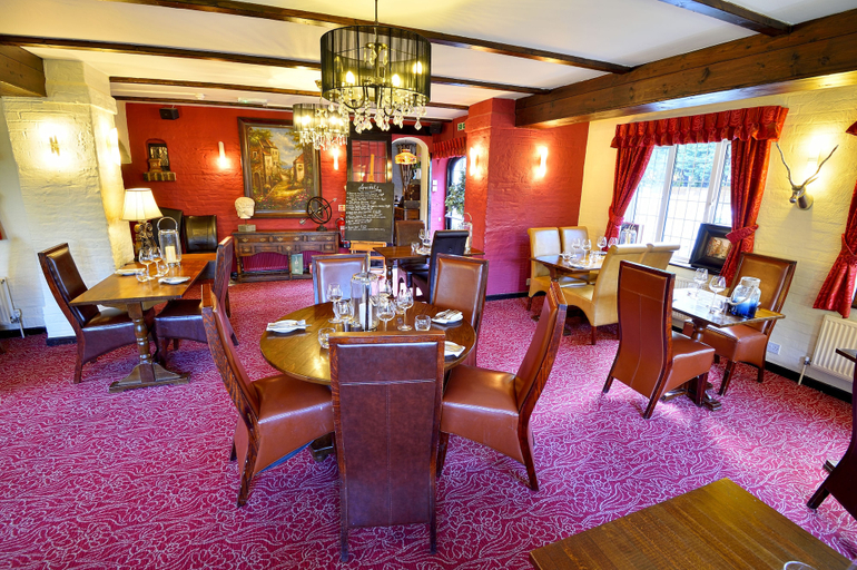 Food & Drinks 4, The Roundabout Hotel, West Sussex