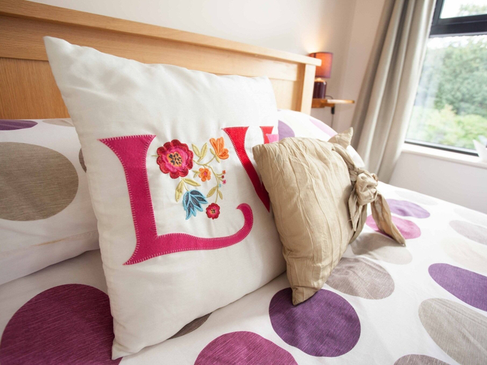 Bedroom 2, The Lamb & Flag Hotel, Neath Port Talbot