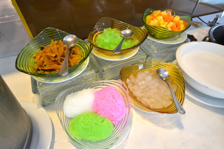 Food & Drinks 8