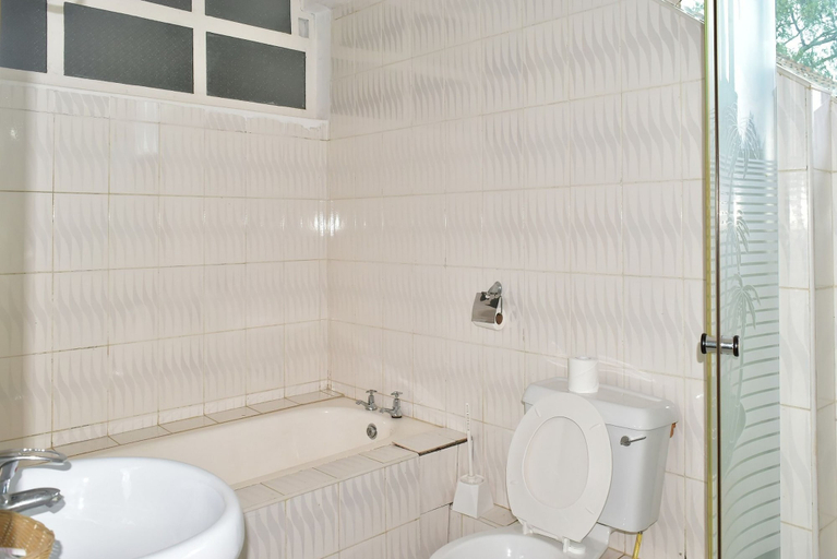 Bathroom 3, Westwood Hotel Nyeri, Nyeri Town