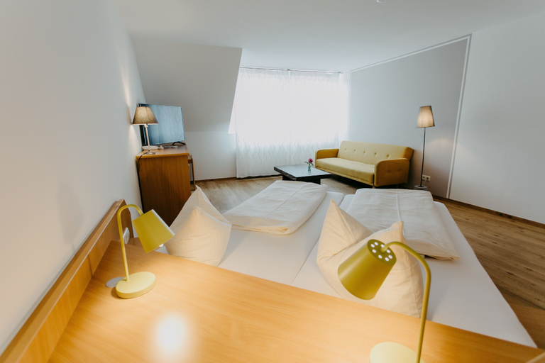 Bedroom 4, Hotel Linde Durbach, Ortenaukreis