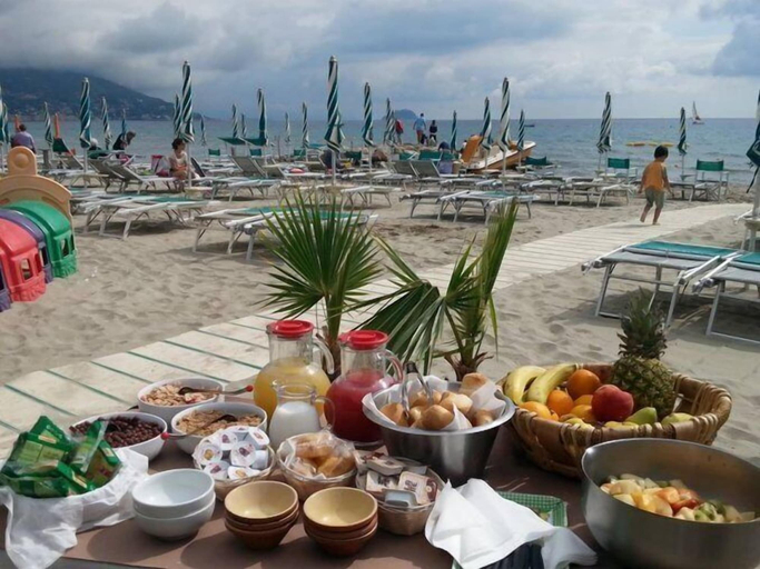Food & Drinks 5, Hotel Gilda, Savona