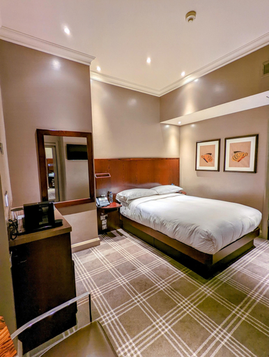 Bedroom 3, Guild Hotel Marble Arch, London