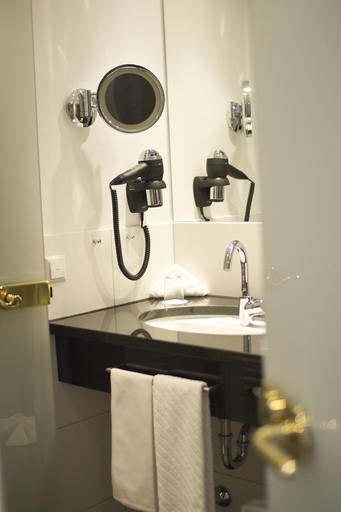 Bathroom 5, Hotel Jagdhaus Wiese, Hochsauerlandkreis