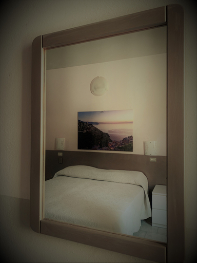 Bedroom 5, Albergo La Villetta, La Spezia