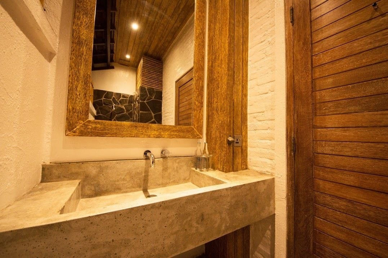 Bathroom 4, Echoland Bed & Breakfast, Badung