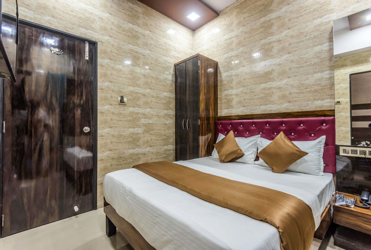 Hotel Plaza Mumbai, Mumbai City