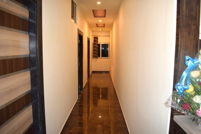 Others 3, Hotel Peradiot, Ahmadabad