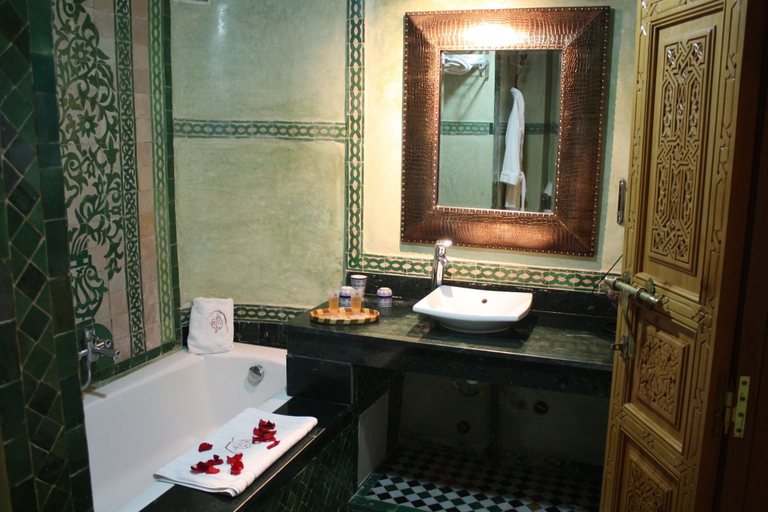 Bathroom 5, Riad Arabesque, Fès