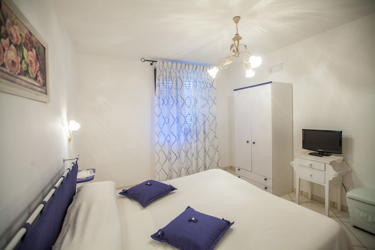 Bedroom 3, Haidi House Bed and Breakfast, Napoli