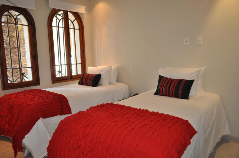 Bedroom 2, Casadetodos B&B Boutique, Santiago