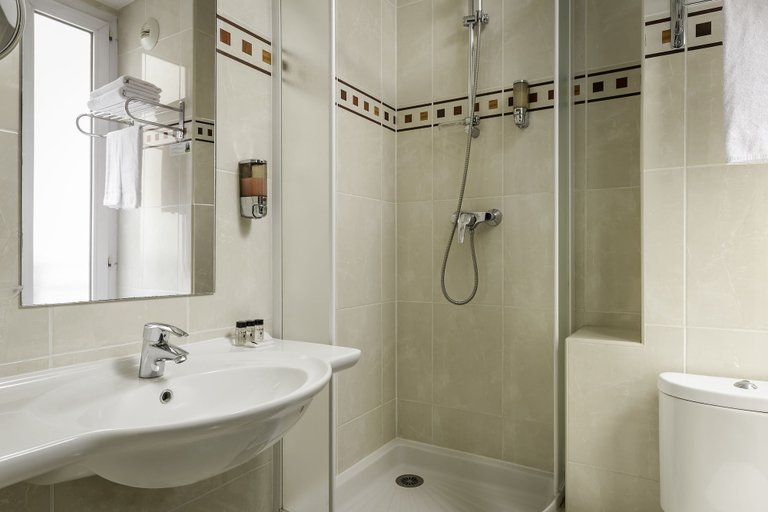 Bathroom 2, Hôtel Elysée Etoile, Paris