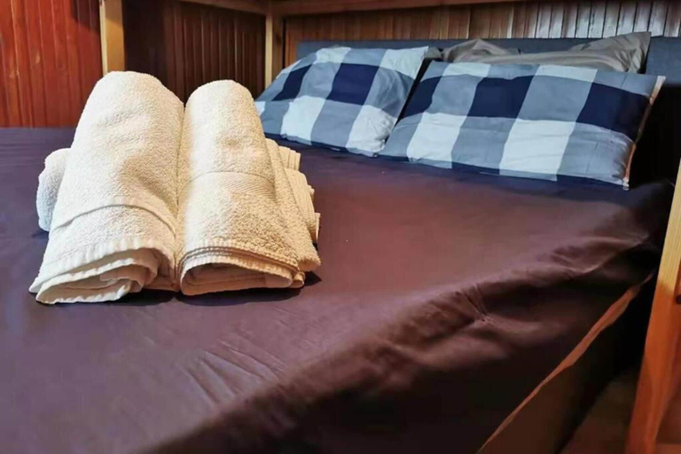 Bedroom 3, Newly Renovated Apartment in Cervinia's Heart, Aosta