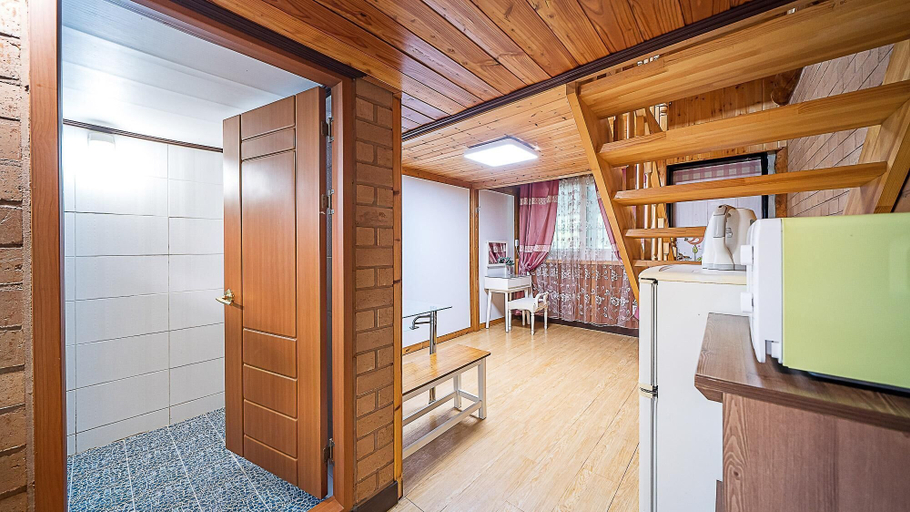 Bedroom 3, Gapyeong Acimpunggeongpension, Gapyeong