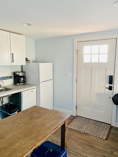 Others 5, Noxapaga Suites, Nome