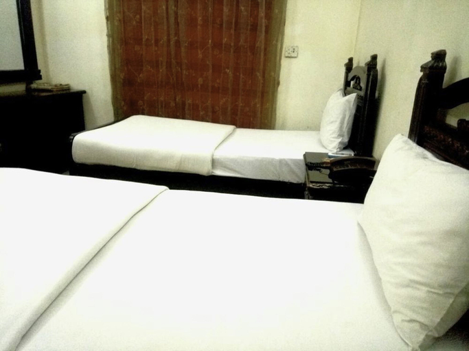 Bedroom 2, MerryDay Inn, Lahore