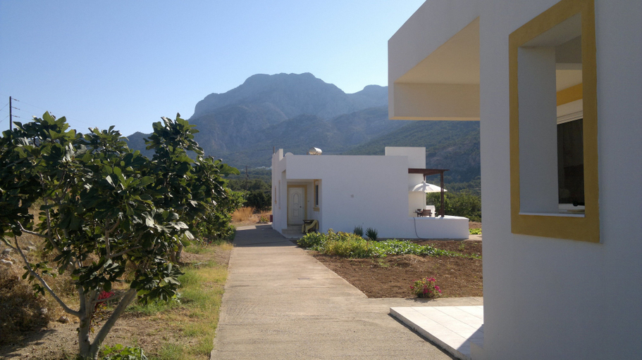 Property grounds 2, Dream Villas, South Aegean