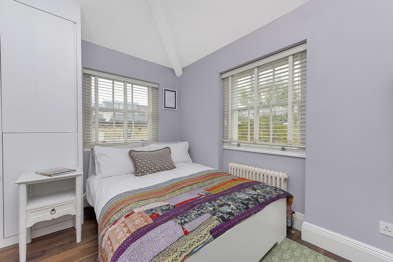 Bedroom 3, Woodbridge House Apartment, London