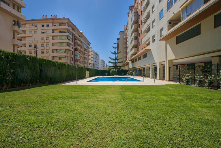 Exterior & Views 2, Sur Suites Atico La Paloma, Málaga