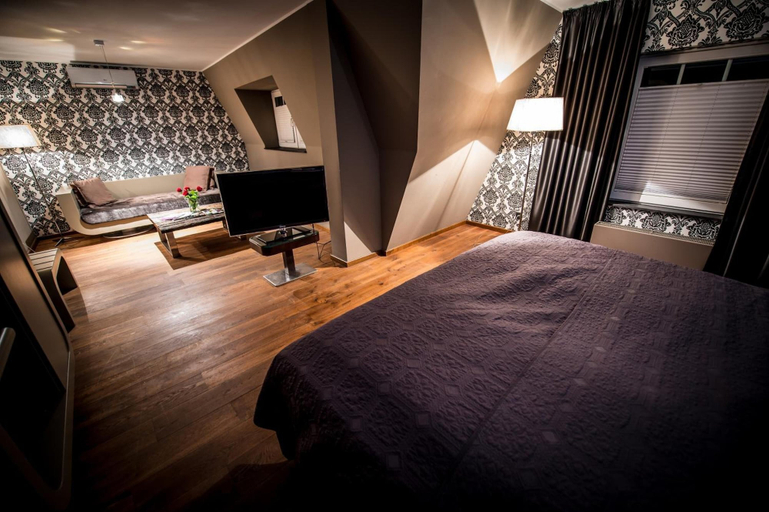 Bedroom 3, Hotel Rosenmeer, Mönchengladbach