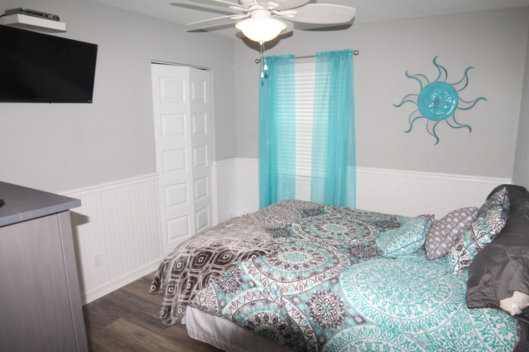 Bedroom 3, Pet Friendly, 3 BR, 2 BA, Private Pool - Sunset Harbor, Saint Johns