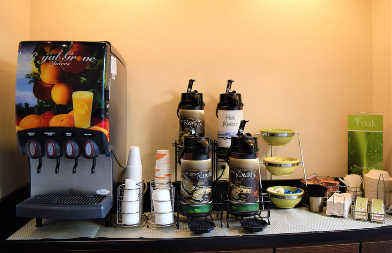 Food & Drinks 5, Quality Inn Conference Center at Citrus Hills, Citrus