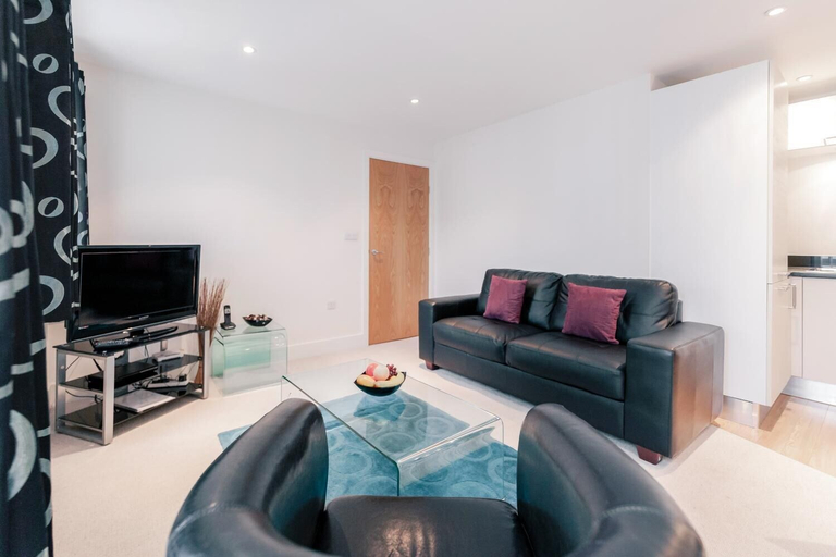 Others 4, Roomspace Apartments -Capitol Square, Surrey