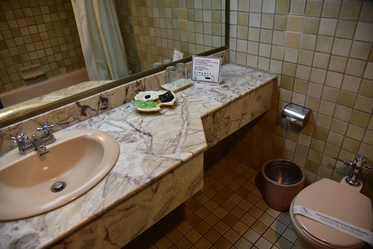 Bathroom 5, The Regency Hotel Hatyai, Hat Yai