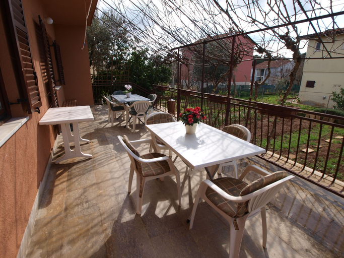 Others 4, Apartment 1001, Fažana