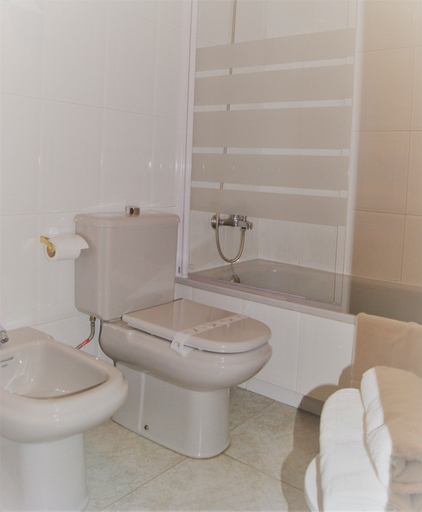 Bathroom 5, Hotel Panadeiramar, Pontevedra