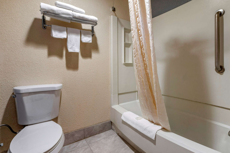 Bathroom 4, Suburban Studios Lafayette, Tippecanoe