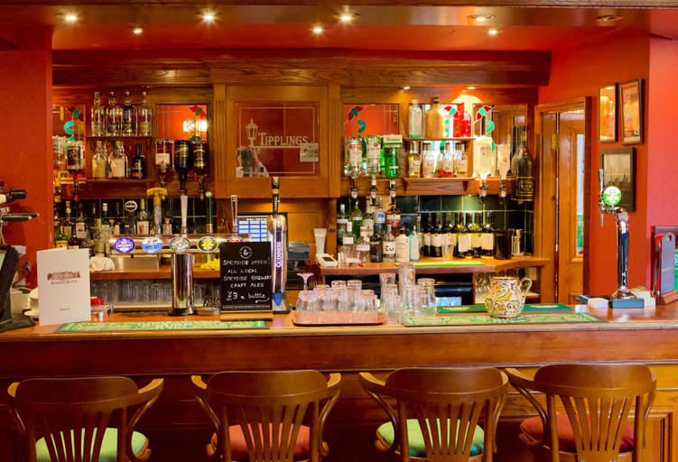 Food & Drinks 5, Ramnee Hotel, Moray