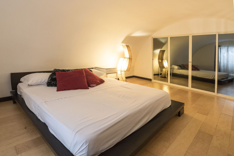 Room 2, Saint Nicolaus, Bari