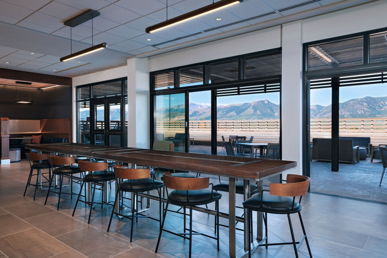 Food & Drinks 4, Courtyard by Marriott Colorado Springs North/Air Force Academy, El Paso