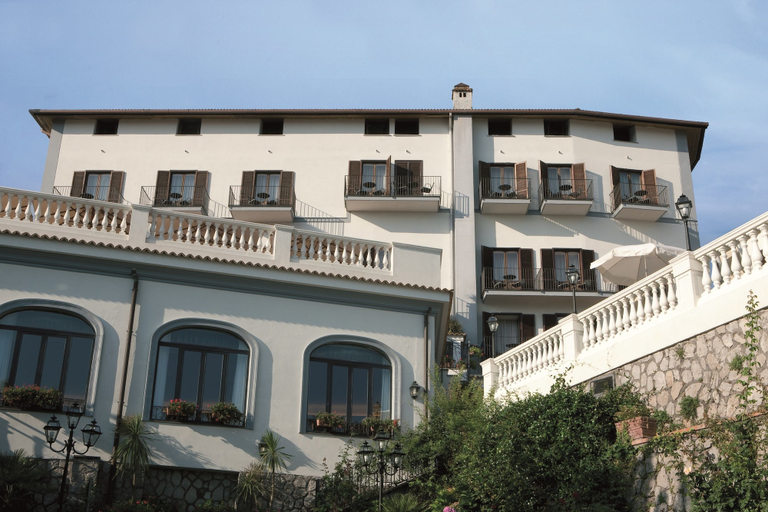 Exterior & Views 2, Hotel Iaccarino, Napoli