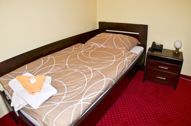 Bedroom 3, Hotel Europa, Liptovský Mikuláš