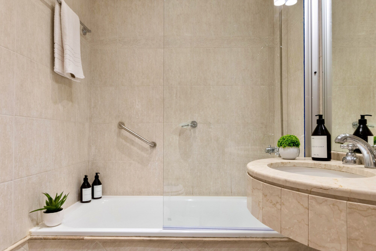Bathroom 4, Modern Apartments in Puerto Madero, Distrito Federal