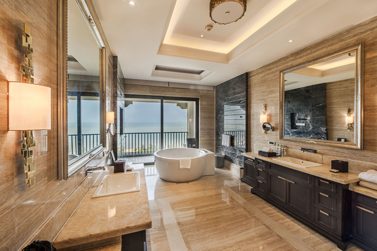Bathroom 5, Hilton Haikou Meilan, Haikou