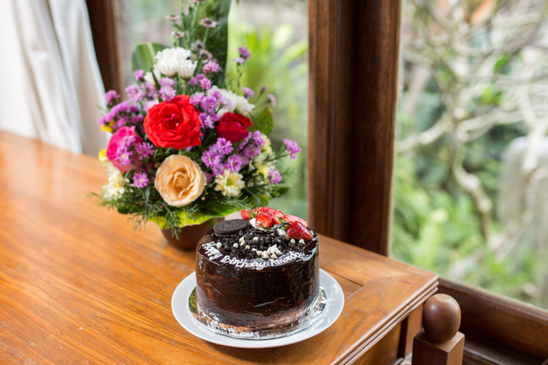 Food & Drinks 19