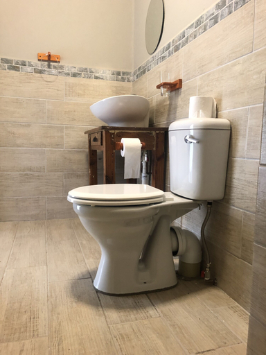 Bathroom 3, Gecko Cottage, Ehlanzeni