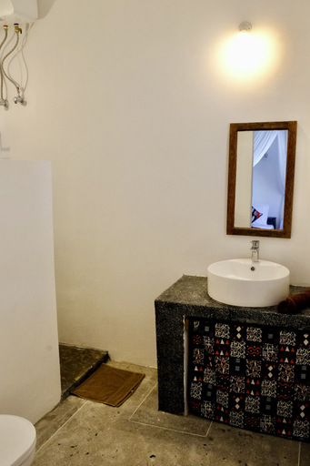 Bathroom 4, Nyumbani Residence Apartments, Kusini