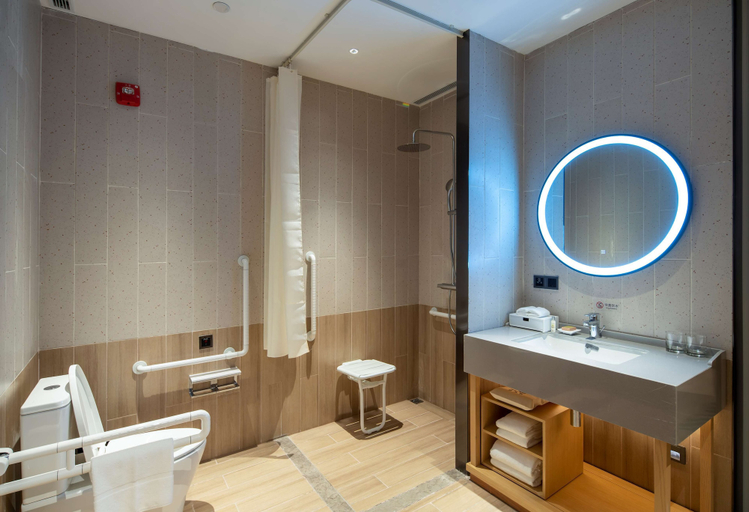 Bathroom 4, Hilton Garden Inn Changchun Economic Development Zone, Changchun