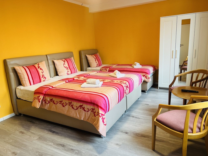 Bedroom 3, M&M Hotel - Wilhelmsburg, Hamburg