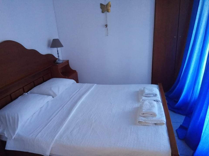 Bedroom 2, Hotel Papanikolaou, Central Macedonia