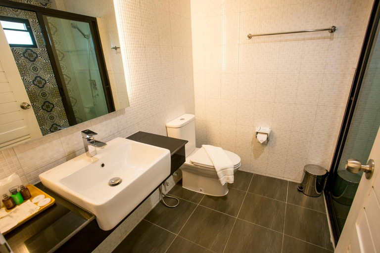 Bathroom 4, The Retreat Khaolak Resort, Takua Pa