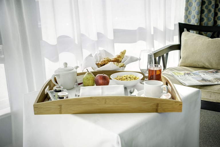 Bedroom 2, Cork International Hotel