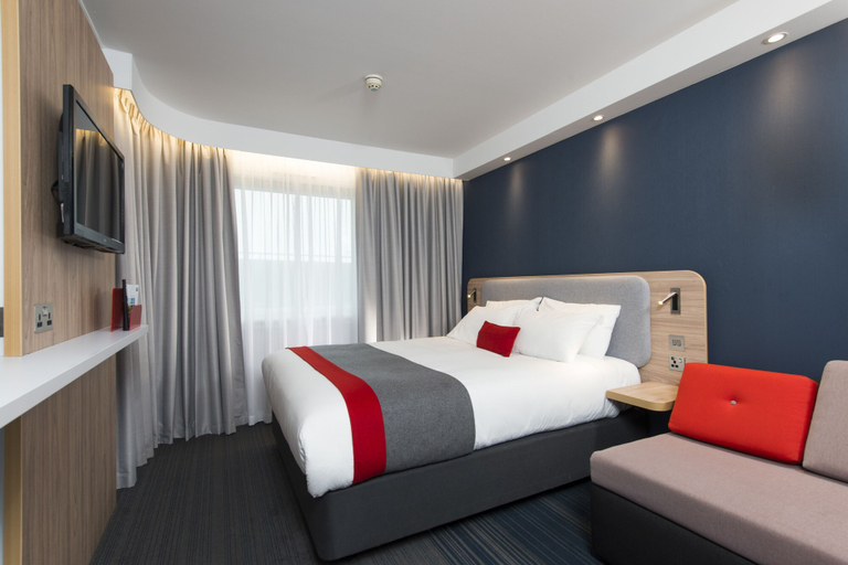 Bedroom 2, Holiday Inn Express BATH by IHG, Bath and North East Somerset