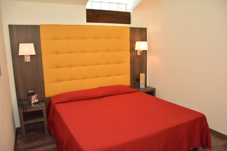 Bedroom 4, Hotel Villa Glicini, Torino