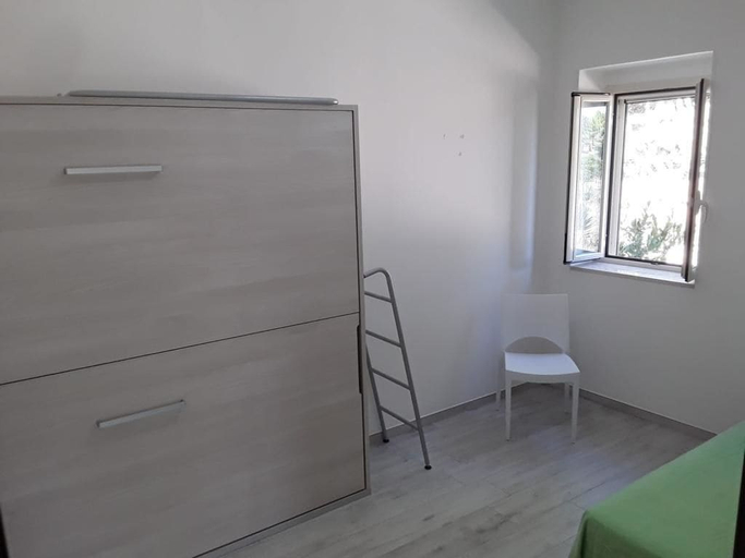 Others 5, La Falesia di Paola, Foggia