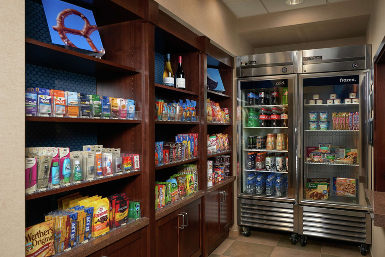 Food & Drinks 5, Hampton Inn & Suites Salem, OR, Marion